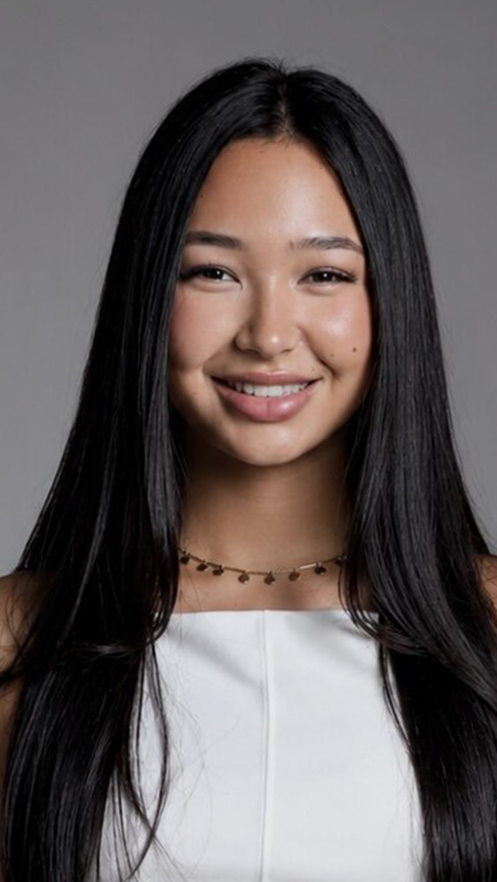 Esta é a Ylana Eiko Buto Nascimento, da cidade de Mogi das Cruzes. Ela é uma das finalistas do Miss Nikkey São Paulo 2026!

Se ela é a sua candidata favorita, curta a postagem, deixe seu comentário, compartilhe e venha torcer por ela prestigiando o evento!
🗓️ Sábado, 11 de julho, às 18h, no Palco Principal do @festivaldojapao (realizado no @saopauloexpo).

Esperamos por vocês! 🇯🇵💫

📍 27º Festival do Japão
🗓️ 10 a 12 de julho de 2026
📌 São Paulo Expo – Rod. dos Imigrantes, km 1,5 – SP
🎟️ Garanta seu ingresso com desconto: @festivaldojapao
👨‍👩‍👧‍👦 Traga a família e os amigos para uma experiência inesquecível!
🚌 Transporte gratuito saindo da Estação de Metrô São Judas (Linha 1 - Azul)

#missnikkey #missnikkeysaopaulo #missnikkeysp #missnikkey2026 #missnikkeybrasil2026 missnikkeybrasil festivaldojapao saopauloexpo